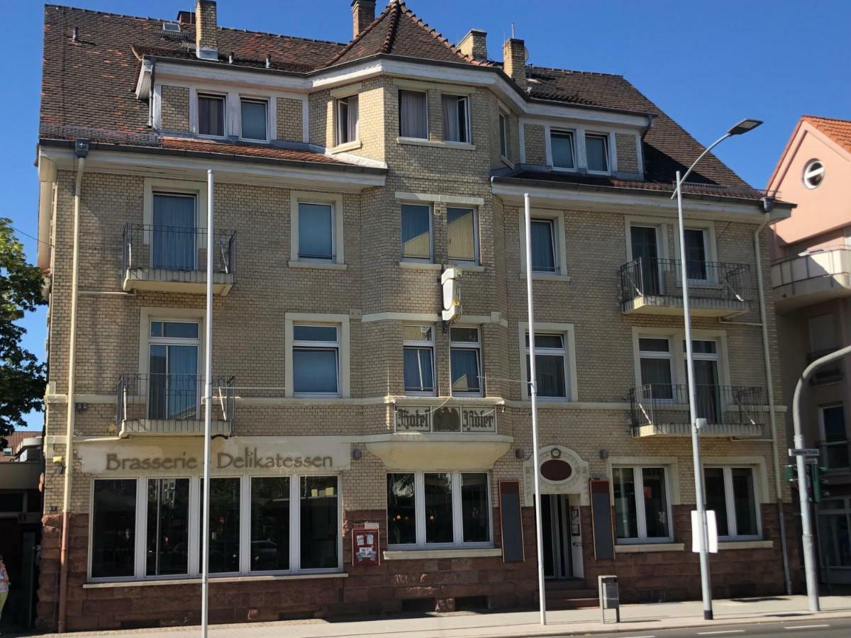 Hotel-Events Adlerpalast Rüsselsheim Esterno foto