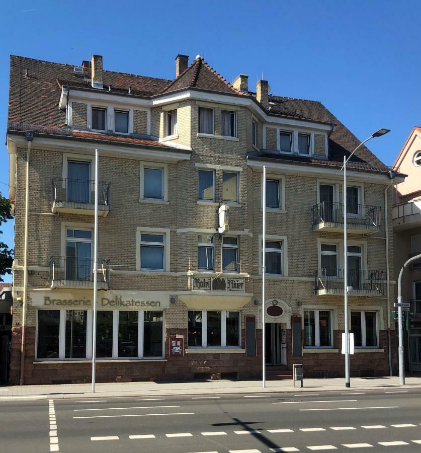 Hotel-Events Adlerpalast Rüsselsheim Esterno foto